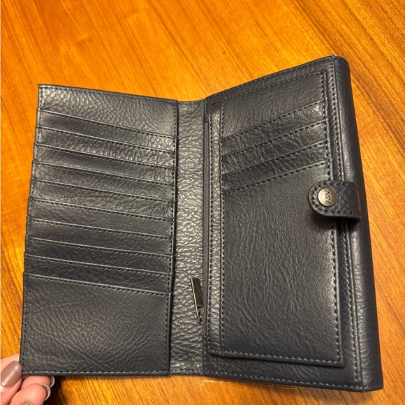 Matt & Nat Wallet - Picture 2 of 3